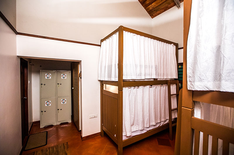 4 Bed Premium Mixed Dormitory at Hibernest -Chembra